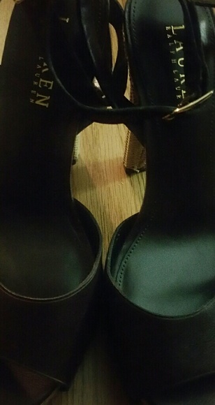 Ralph Lauren heels - Picture 2 of 4